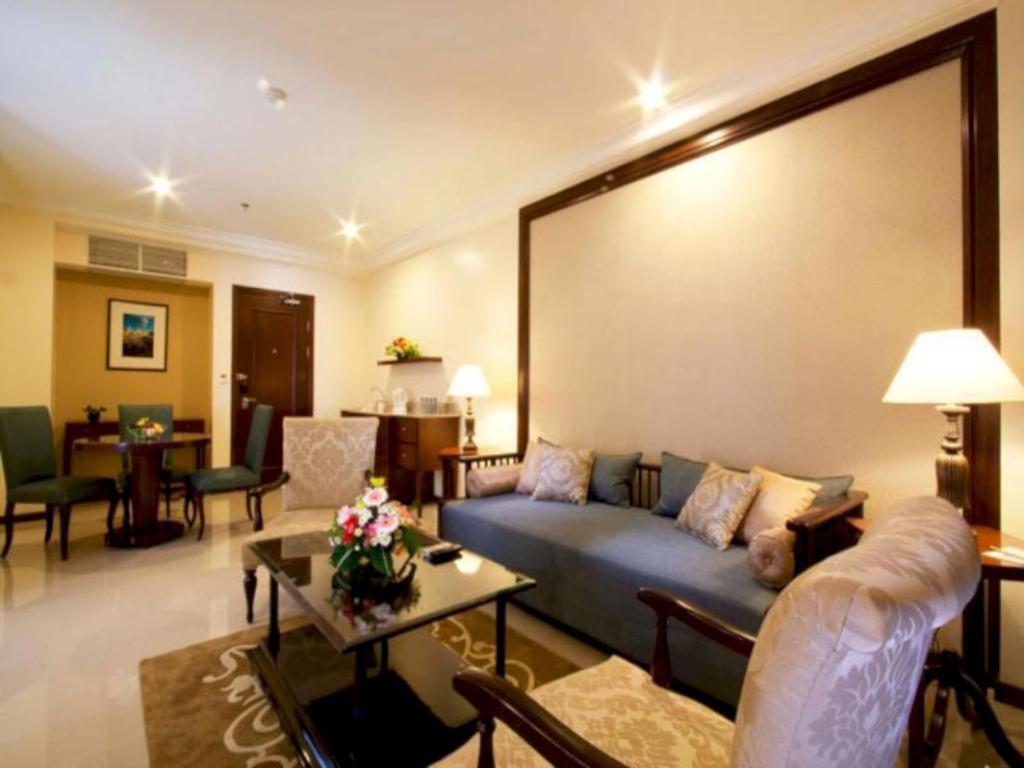 Asmila Boutique Hotel Бандунг Екстер'єр фото