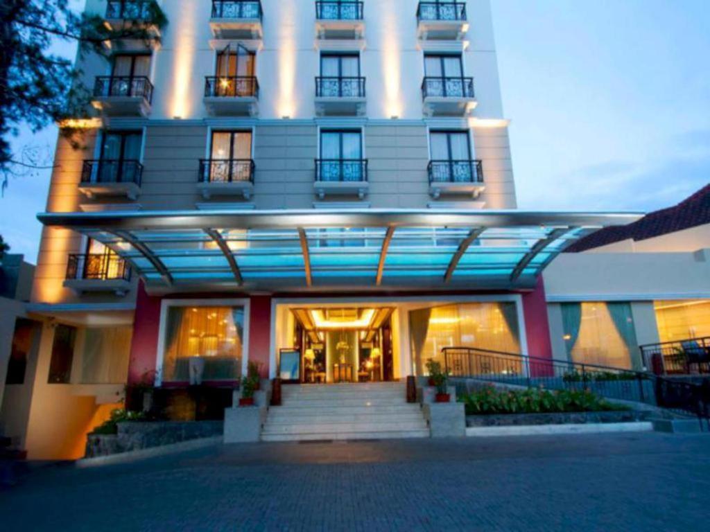 Asmila Boutique Hotel Бандунг Екстер'єр фото