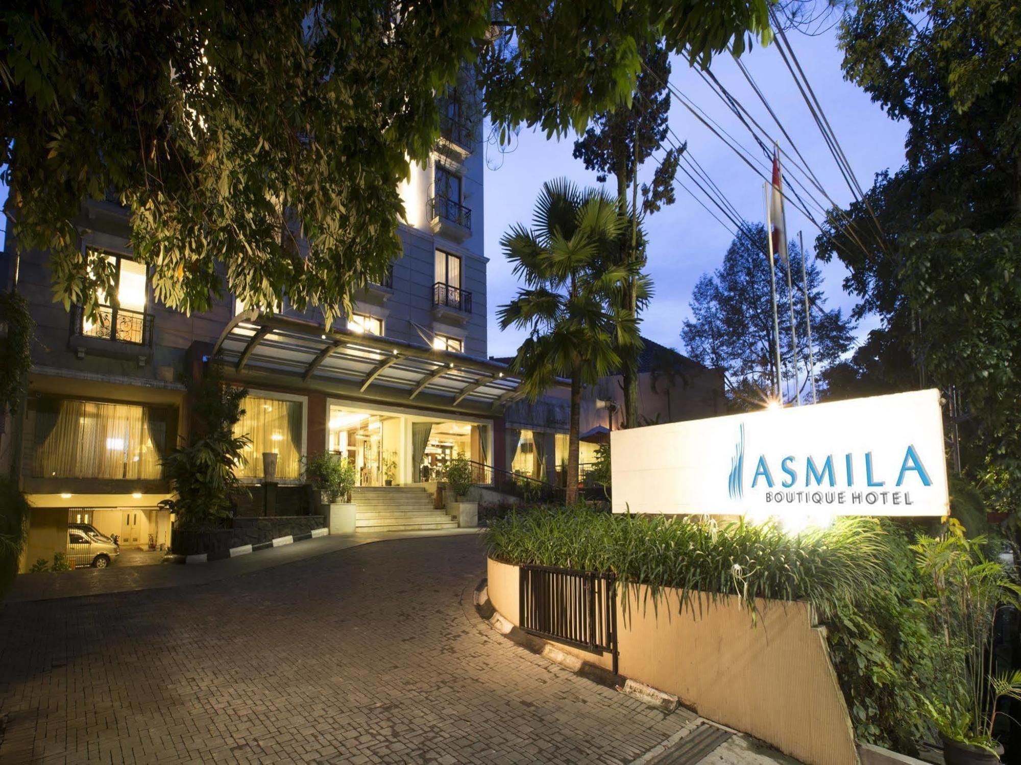 Asmila Boutique Hotel Бандунг Екстер'єр фото