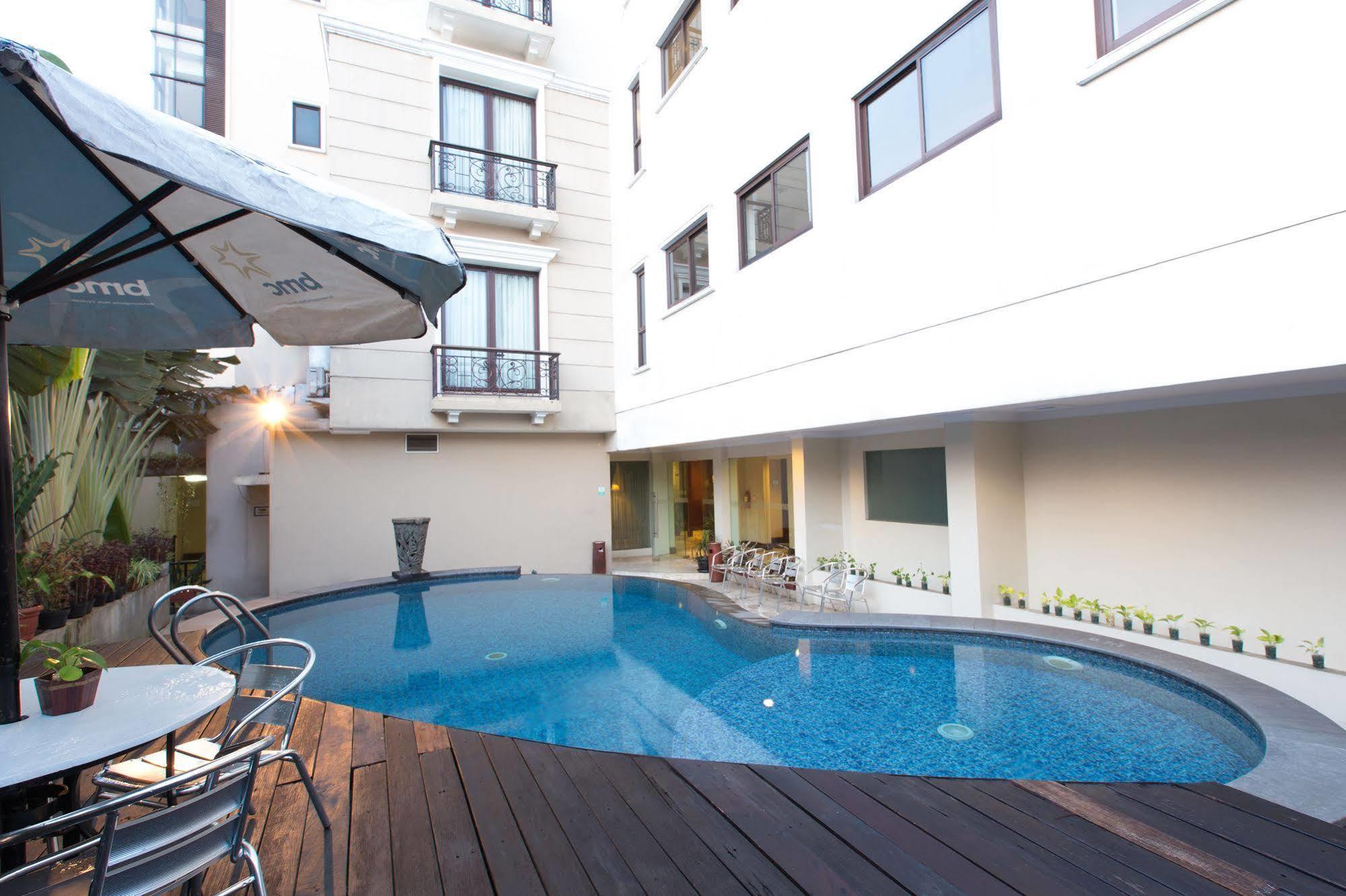 Asmila Boutique Hotel Бандунг Екстер'єр фото